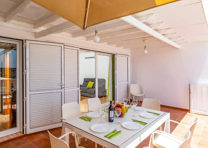 Amparo Playa Blanca (Lanzarote)