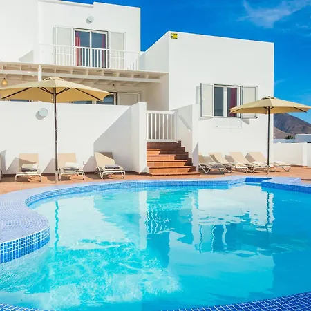 Amparo Gym, Pool And Villa Playa Blanca (Lanzarote)