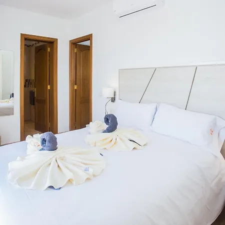 Amparo Gym, Pool And Villa