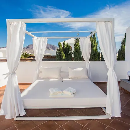 Amparo Gym, Pool And Playa Blanca (Lanzarote)