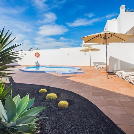 Amparo Gym, Pool And Villa